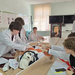 Студенты Магаданского политехнического техникума посетили квест по антикоррупции