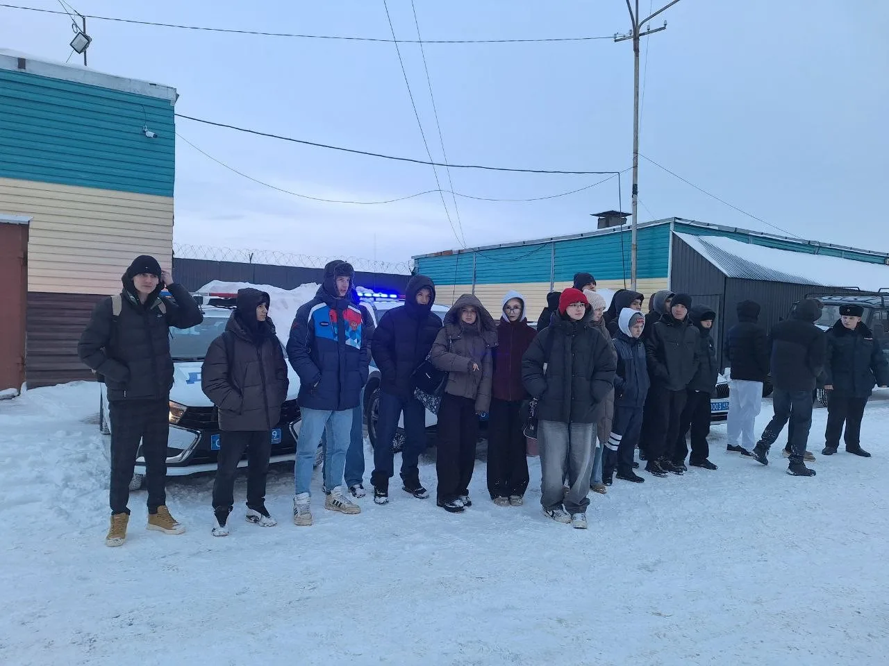 ​Студенты Магаданского политехнического техникума посетили МВД в рамках акции «Студенческий десант»