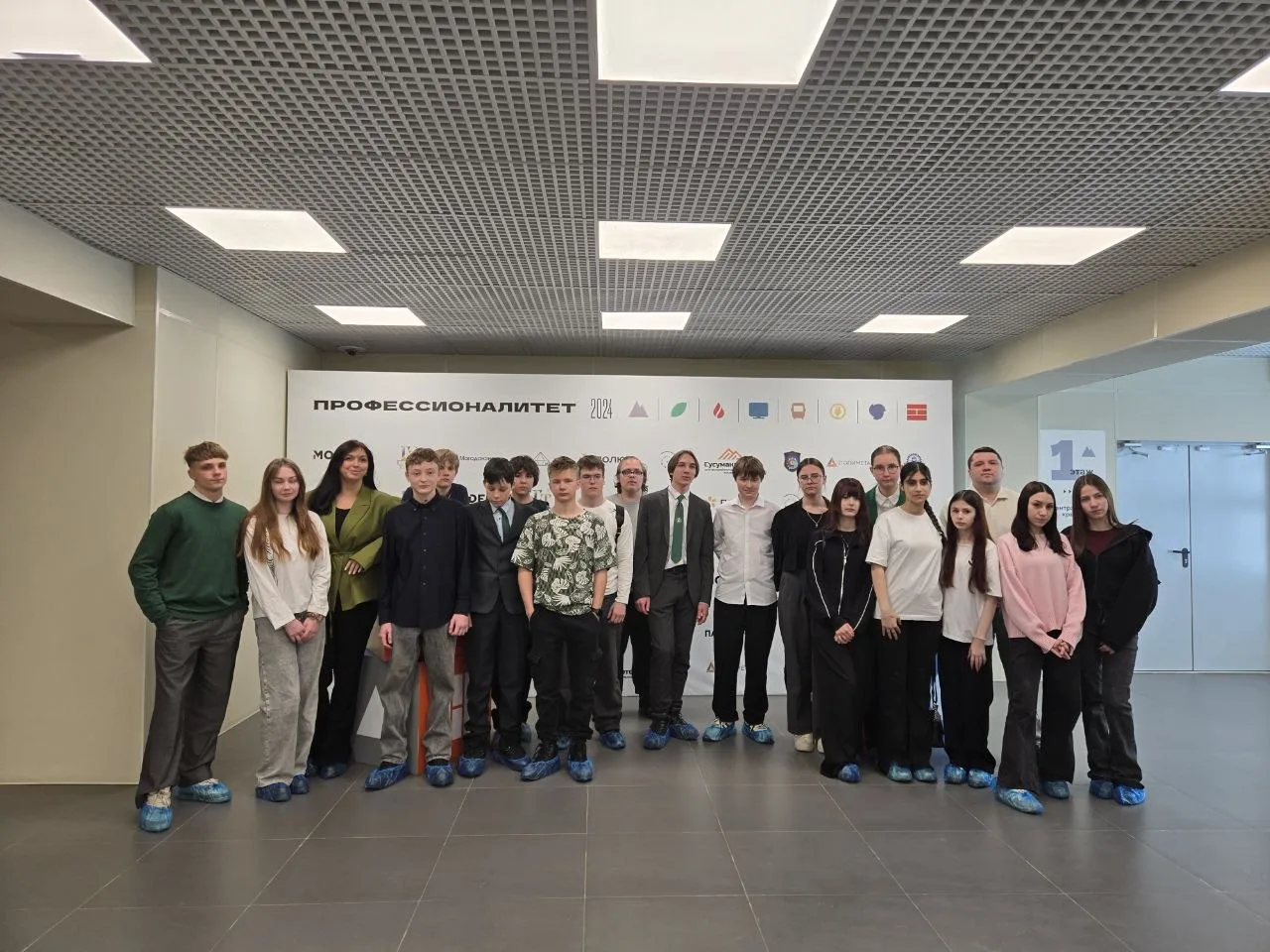 Ученики Инженерной школы посетили Магаданский политехнический техникум в Единый день открытых дверей