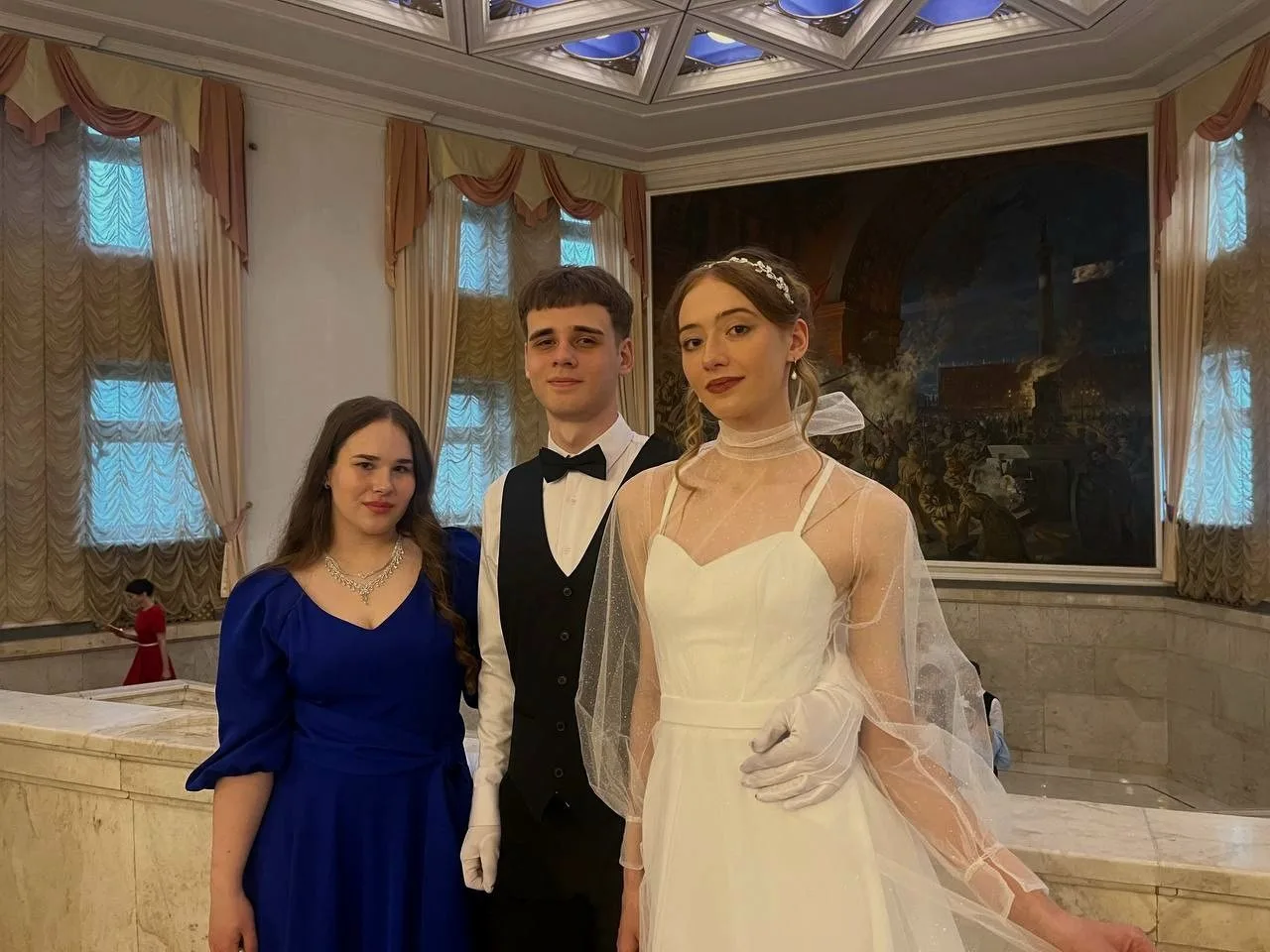 Студенты Магаданского политехнического техникума приняли участие во Всероссийском «Балу Победы»